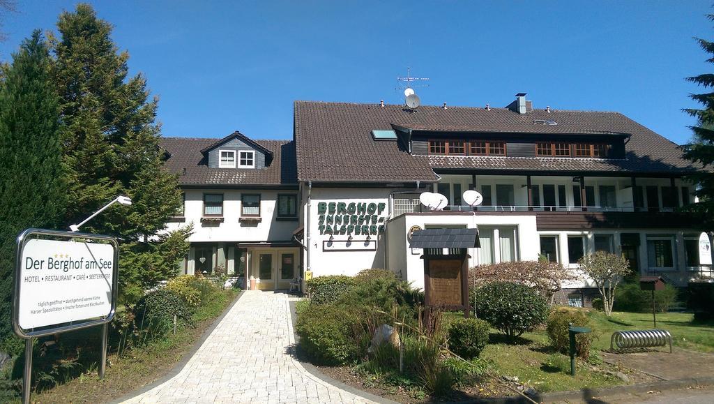 Hotel Berghof Am See Лаутентхаль Экстерьер фото