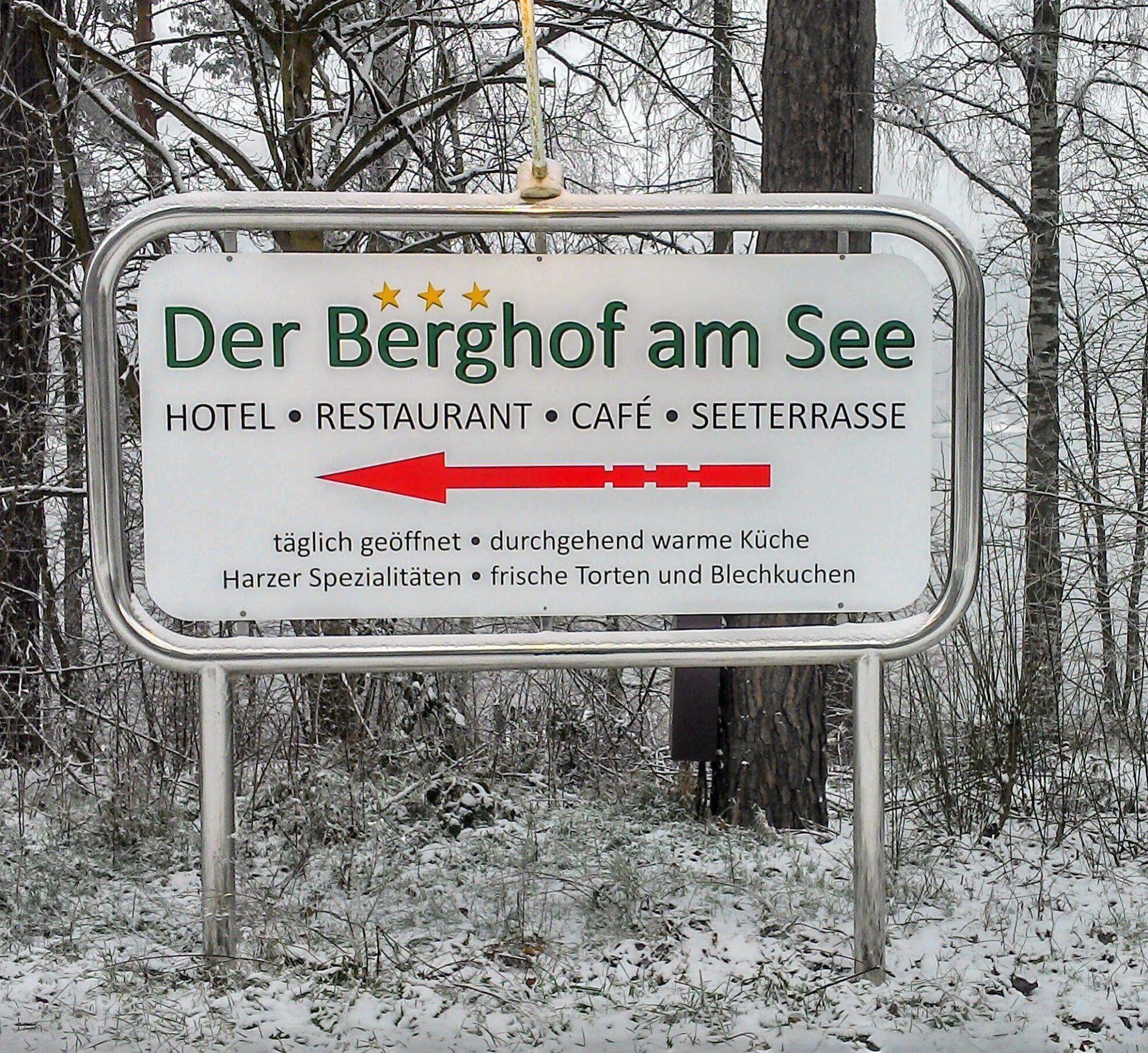 Hotel Berghof Am See Лаутентхаль Экстерьер фото